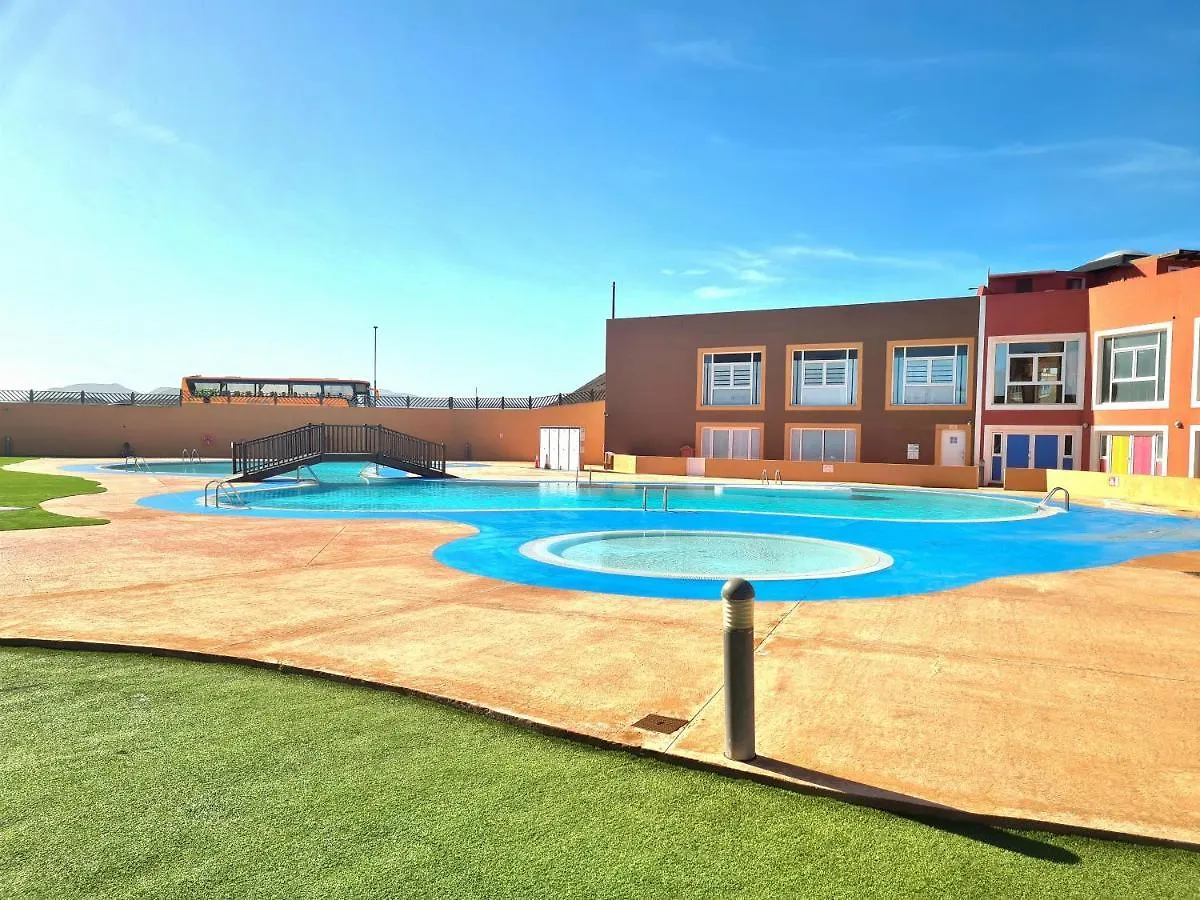 Apartment Casa Zalla 110M2, 200M2 Garden, Pool, 1Gb Wi-Fi, Private Parking Corralejo